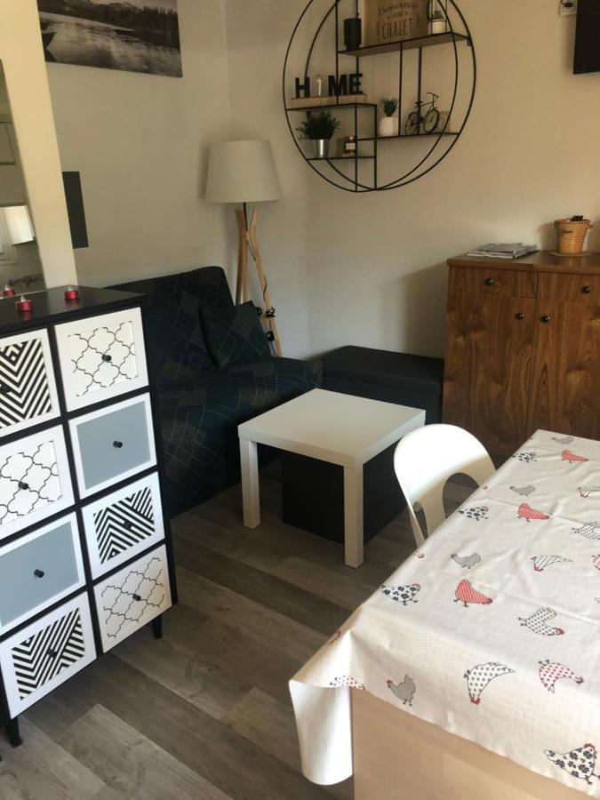 Renove Prive Proche De Toutes Commodites Et Loisirs, Place Parking Inclus Apartment *